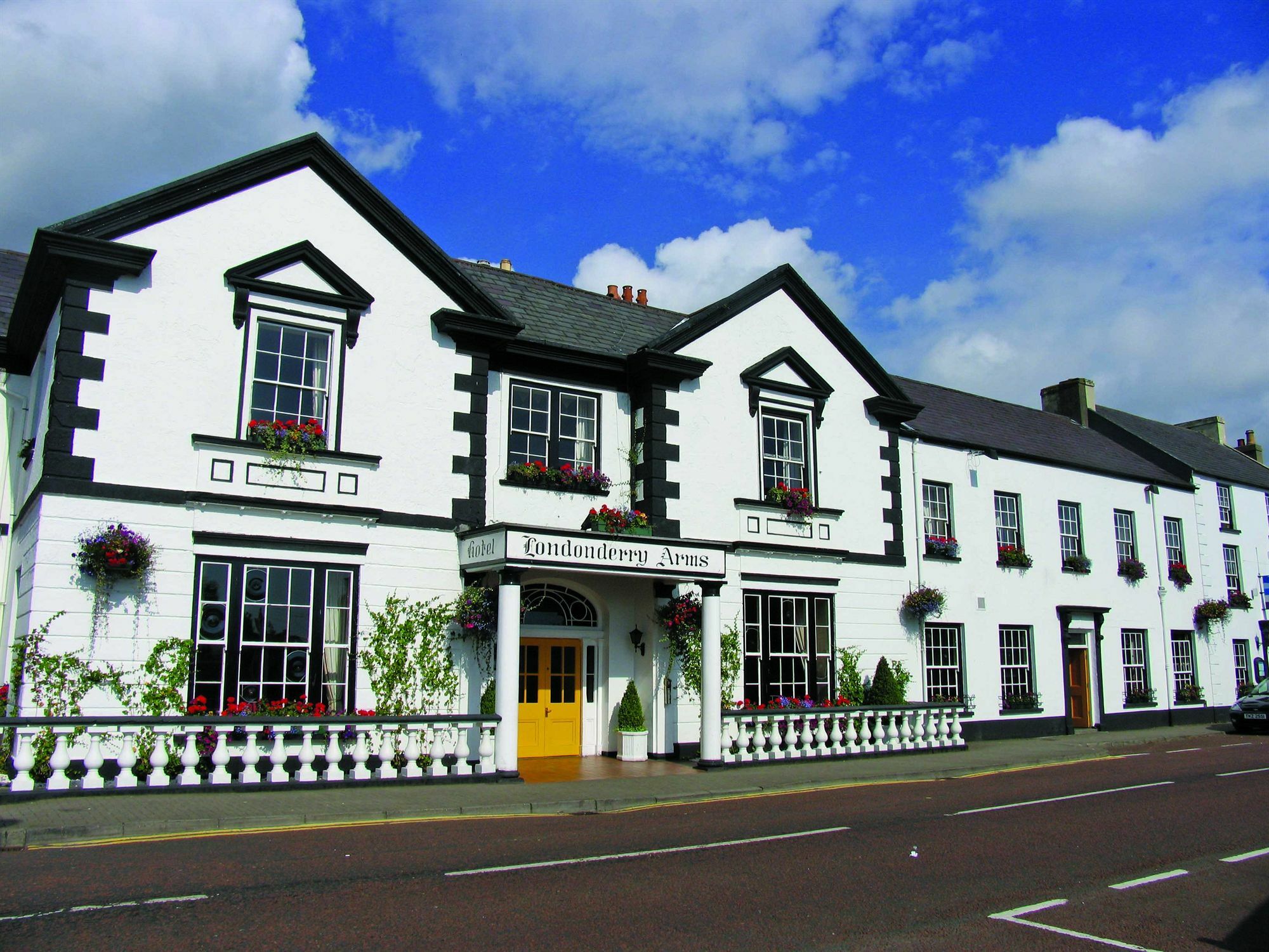 Londonderry Arms Hotel Carnlough Luaran gambar